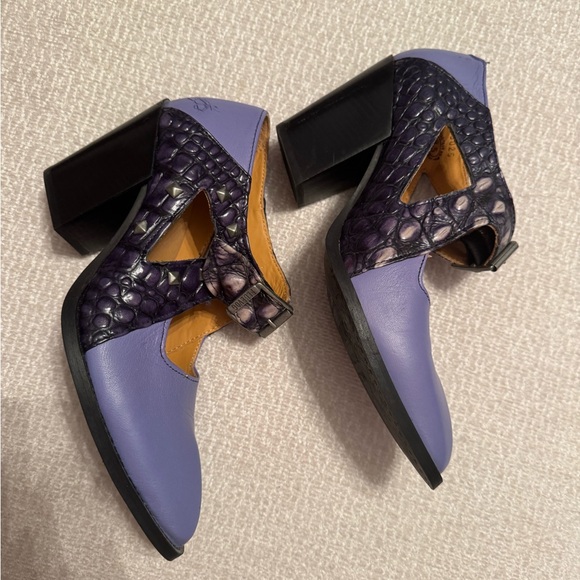 John Fluevog Lavender and Black Heels - Picture 5 of 5